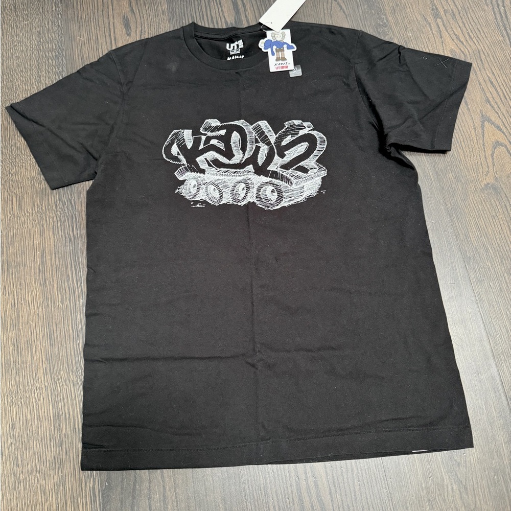 Uniqlo x KAWS T-shirt